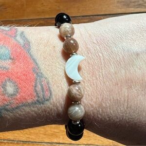 Peach Moonstone & Black Obsidian 🌙 Crystal Gemstone Stretch Bracelet